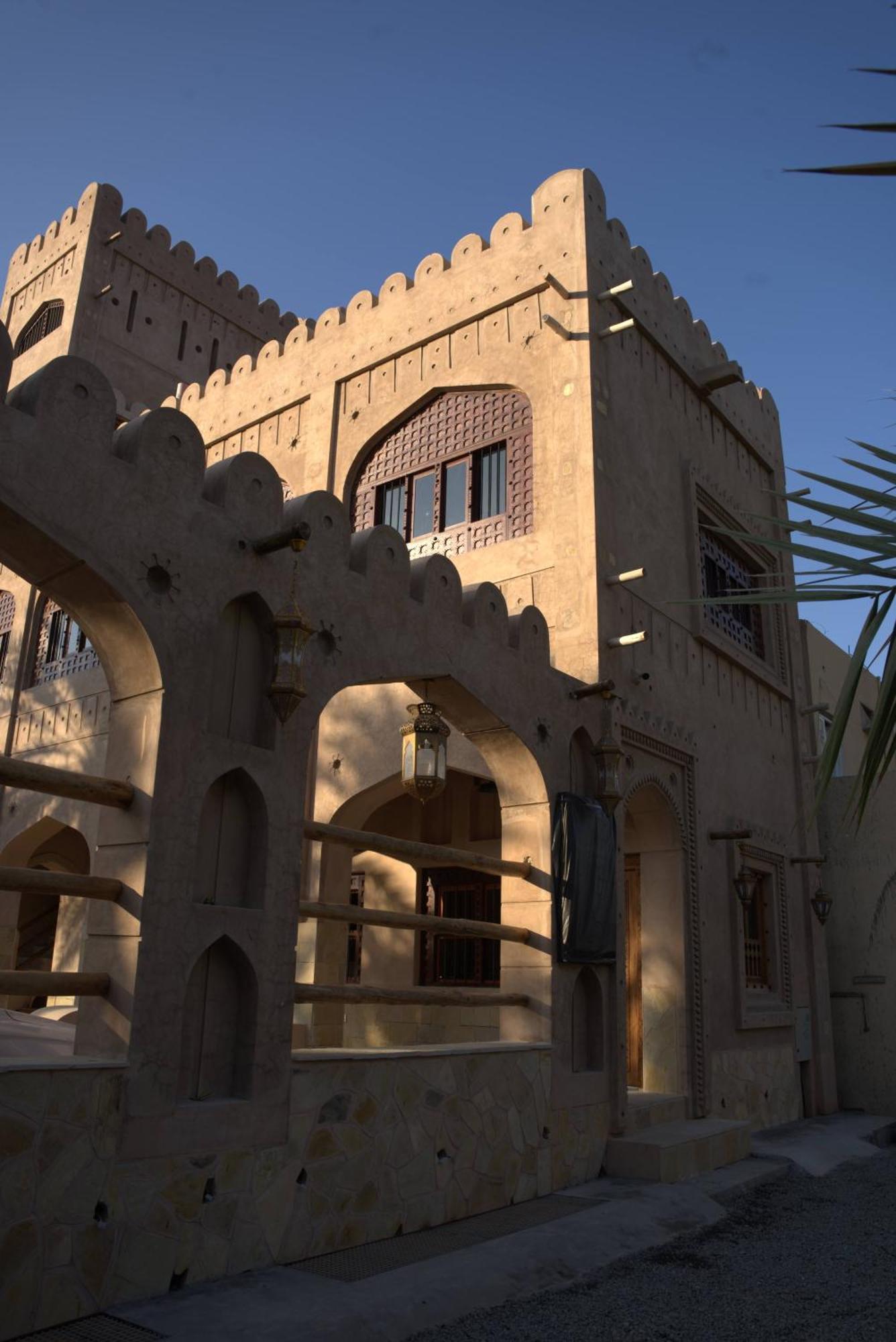 ניזווא Aldar Inn מראה חיצוני תמונה