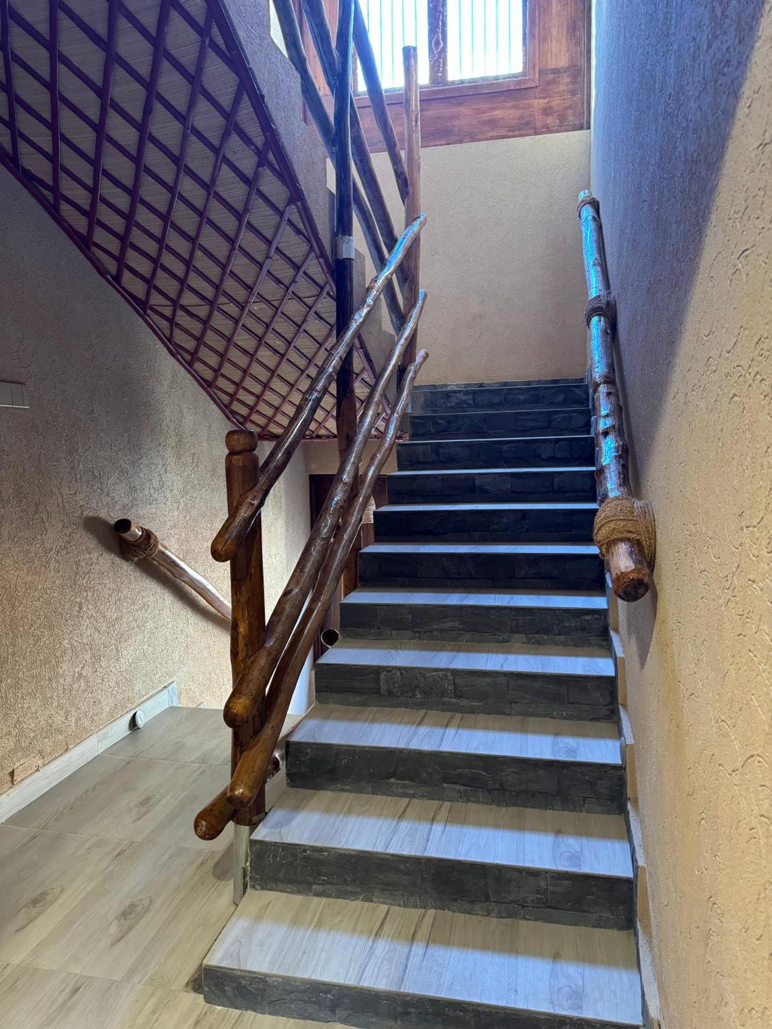 ניזווא Aldar Inn מראה חיצוני תמונה