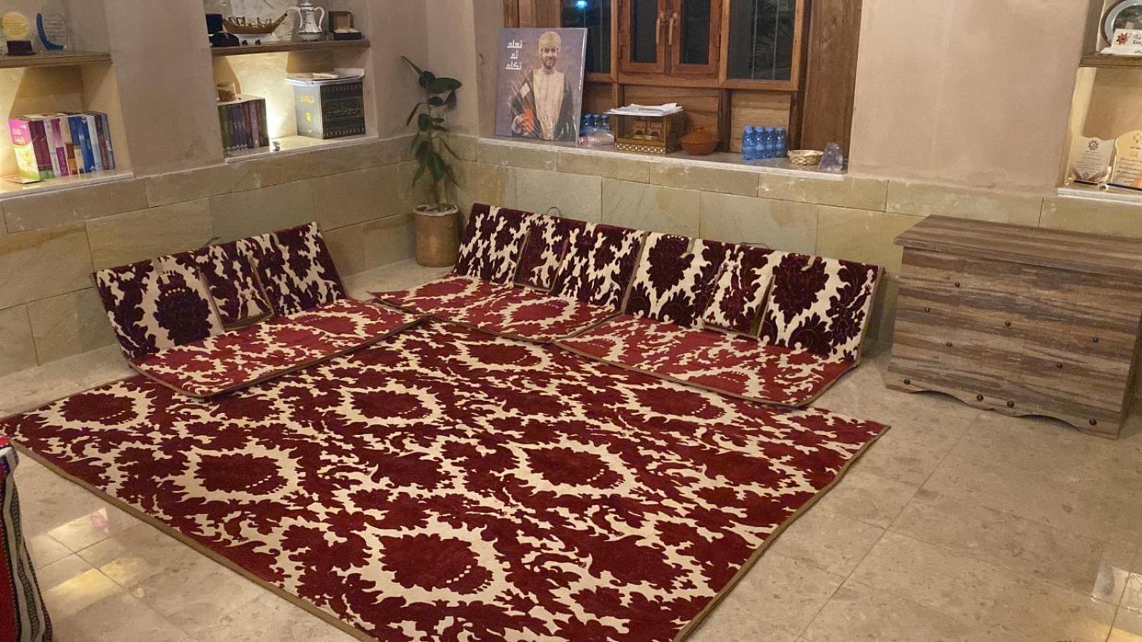 ניזווא Aldar Inn מראה חיצוני תמונה